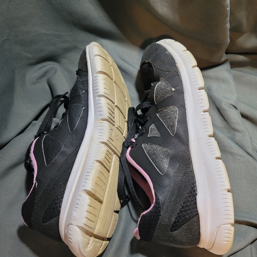 Athletic Works Women's Size 8 Black Comfort Trainers Sneaker Shoes - Picture 7 of 8
